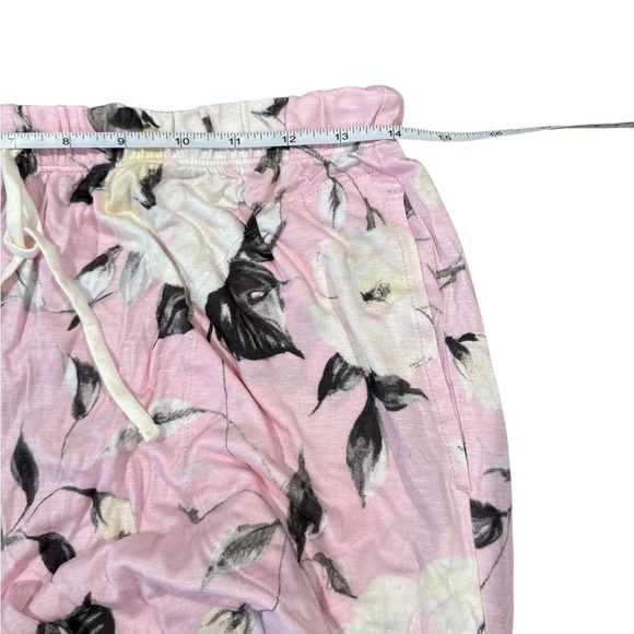 Simply Vera Pajama Set, NWT, Size-M, Color-Pink/Wht/Greys - Picture 4 of 12